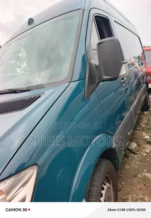 Mercedes-Benz Sprinter 2012 Green