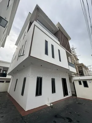 5bdrm Duplex in Magodo Phase2 for rent