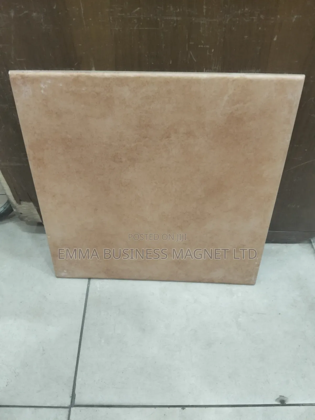 33x33 High Quality Spanish Compound Floor Tiles 