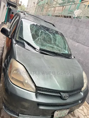 Toyota Sienna 2008 Windscreen Glass Available