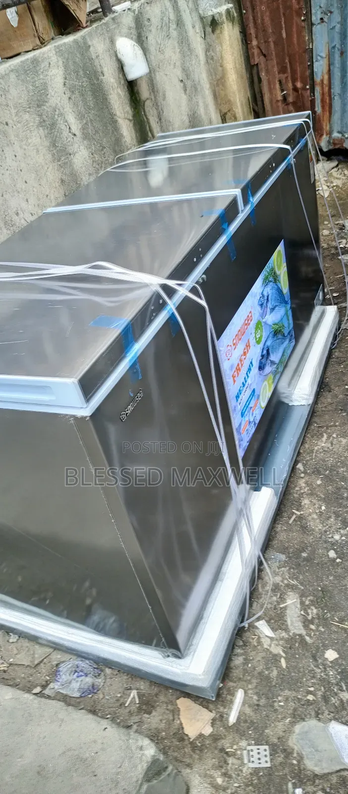 Snowse Double Door Chest Freezer 700l