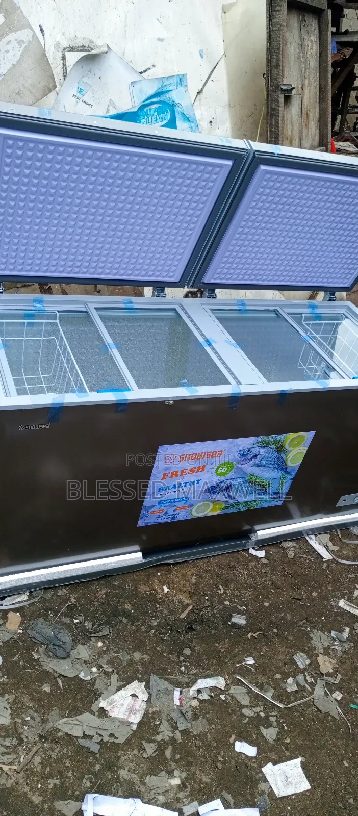 Snowse Double Door Chest Freezer 700l