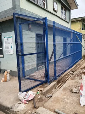 Wire Mesh 3x1/2 Blue Colour
