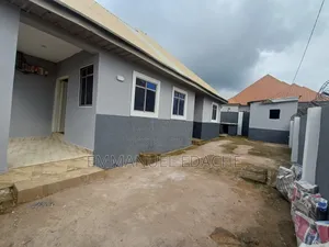 3bdrm Bungalow in Kogo Phase 3, Ushafa for sale