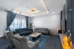Luxury Three Bedroom Apartment With Swimming Pool Gym Balcony Ps5