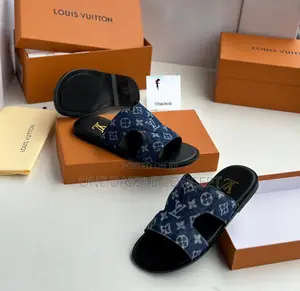 Louis Vuitton Slippers