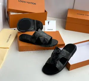 Louis Vuitton Slippers