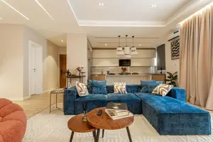 Our Stylish 2 Bedroom Apartment With Gym, Smartlock Door Balconies
