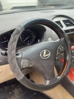 Lexus ES 350 2011 Gold