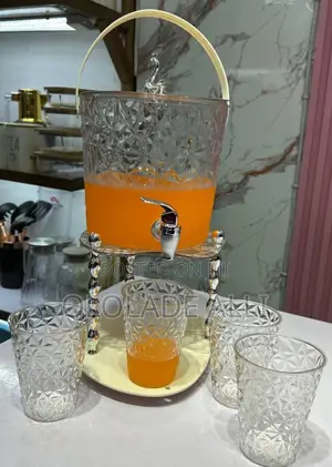 Drink Dispenser With Cups
