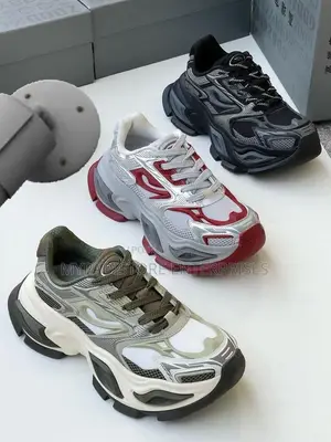 Balenciaga Omaet Sneakers