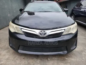 Toyota Camry LE 4dr Sedan (2.5L 4cyl 6A) 2013 Black