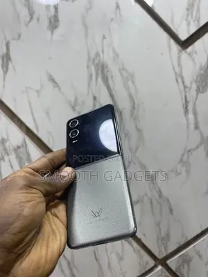 Tecno Phantom V Flip2 5G 256 GB