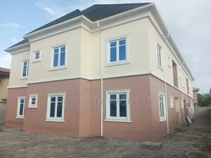Furnished 3bdrm Block of Flats in Residential Area for sale