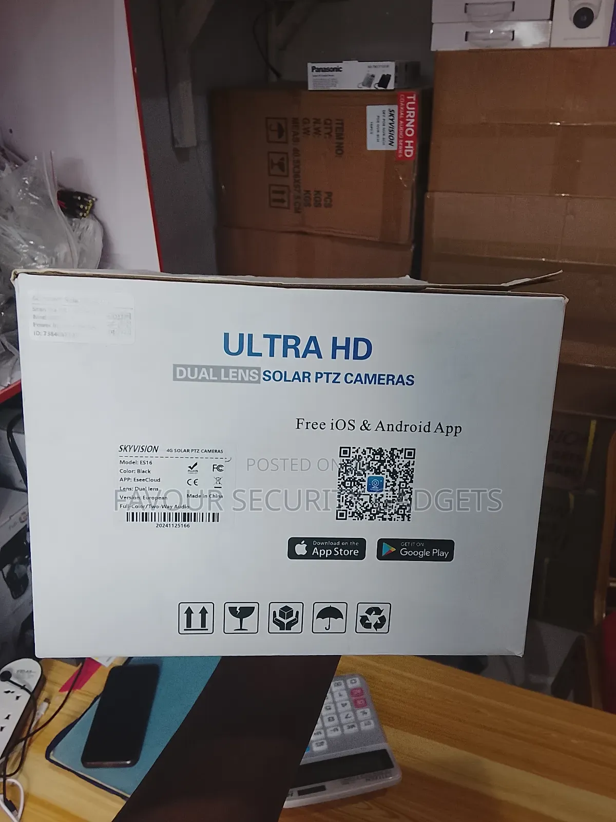 Es 16 Dual Lens Camera