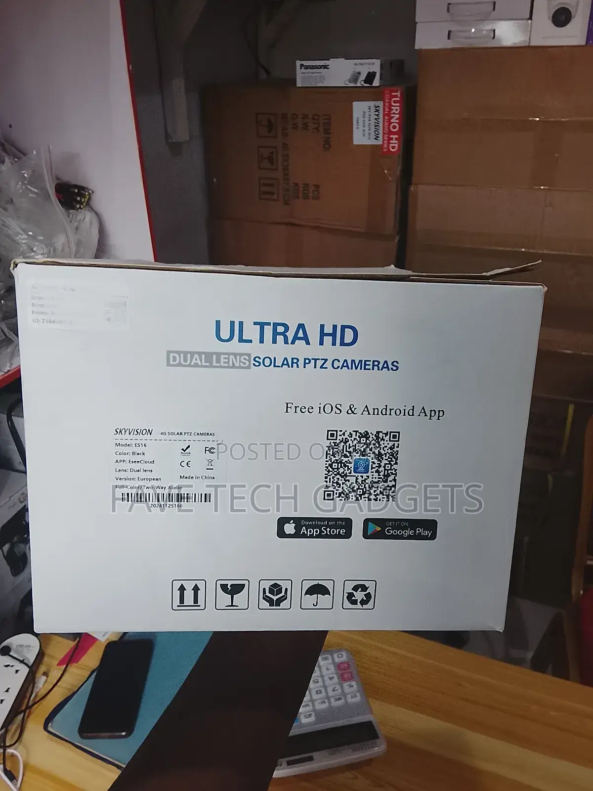 Es 16 Dual Lens Camera