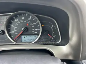 Toyota RAV4 XLE 4dr SUV (2.5L 4cyl 6A) 2015 Gray