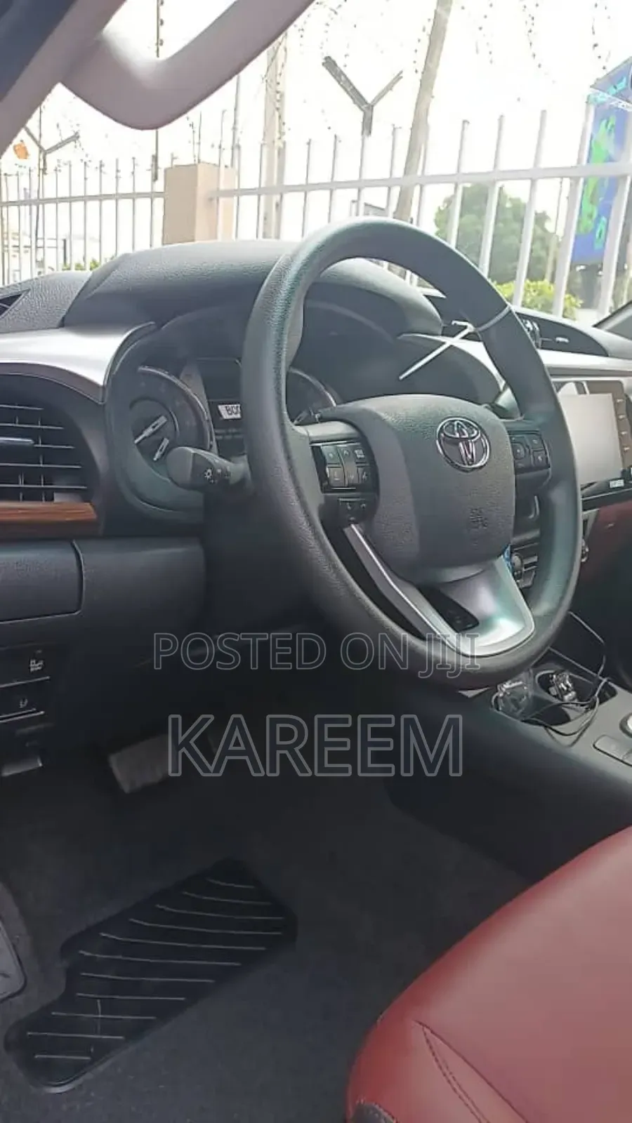 New Toyota Hilux 2025 White