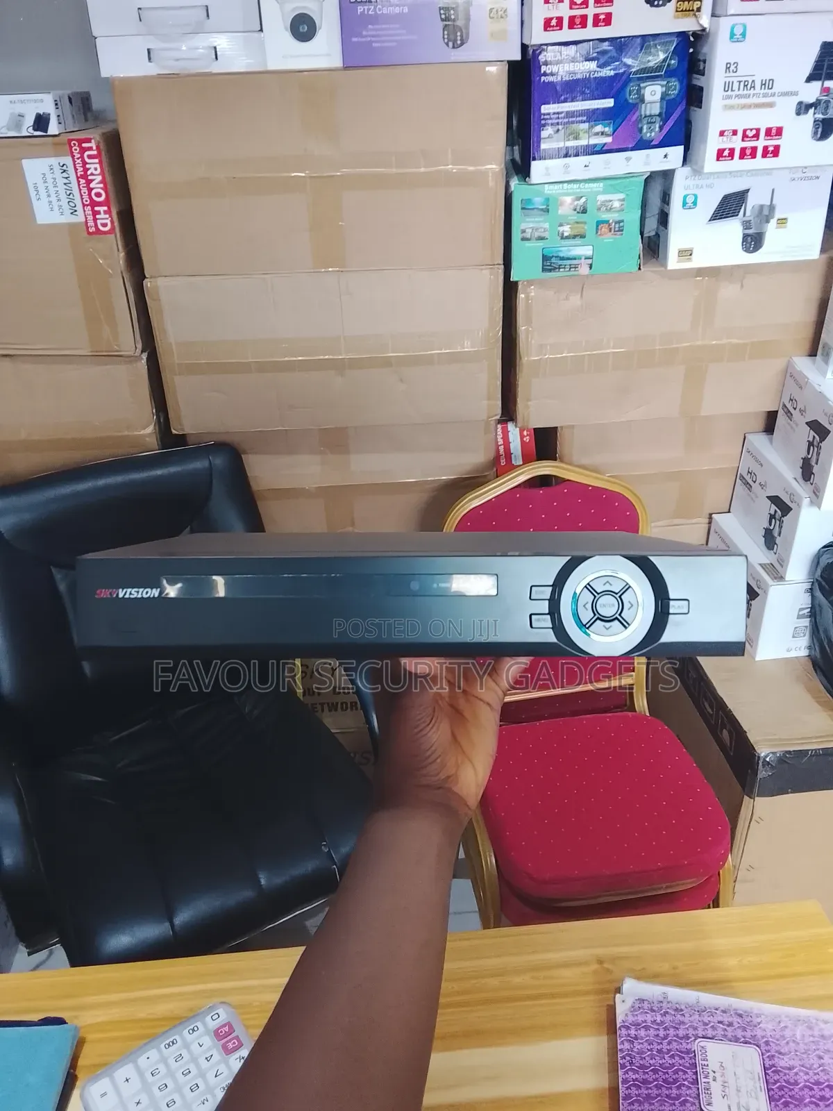 16 Port NVR Machine