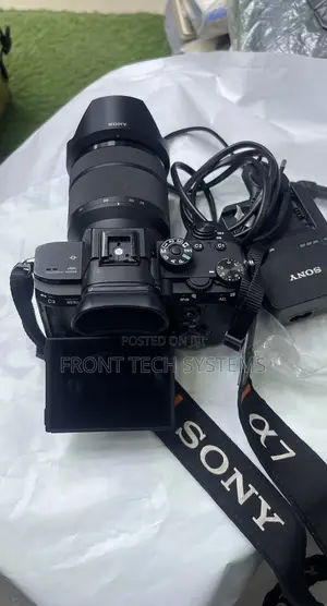 Sony Alpha A7r3 Video Camera With 28/70mm