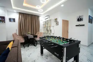 Luxurious 3/2 Bedrooms Apartment