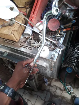 Gas Cooker Technician