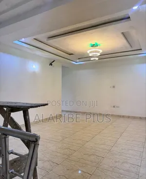 5bdrm Duplex in Estate, Wuse for sale