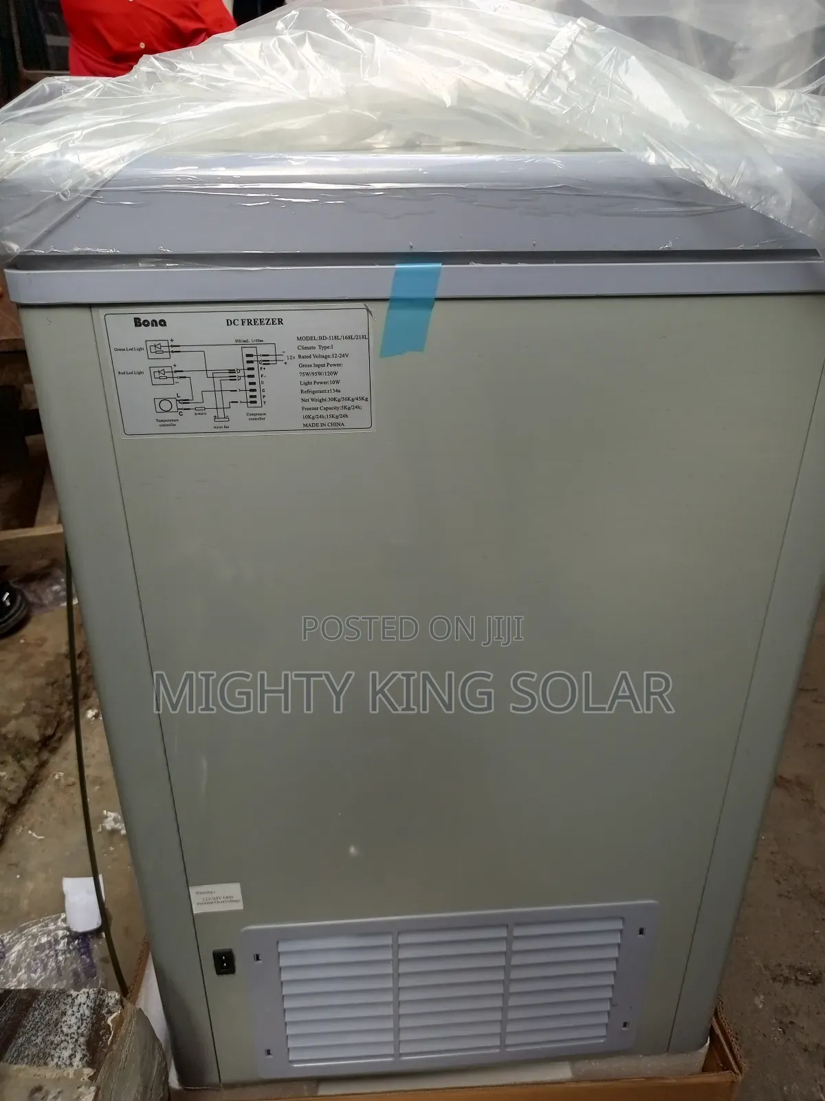 Bona Solar Freezer 218 Liter