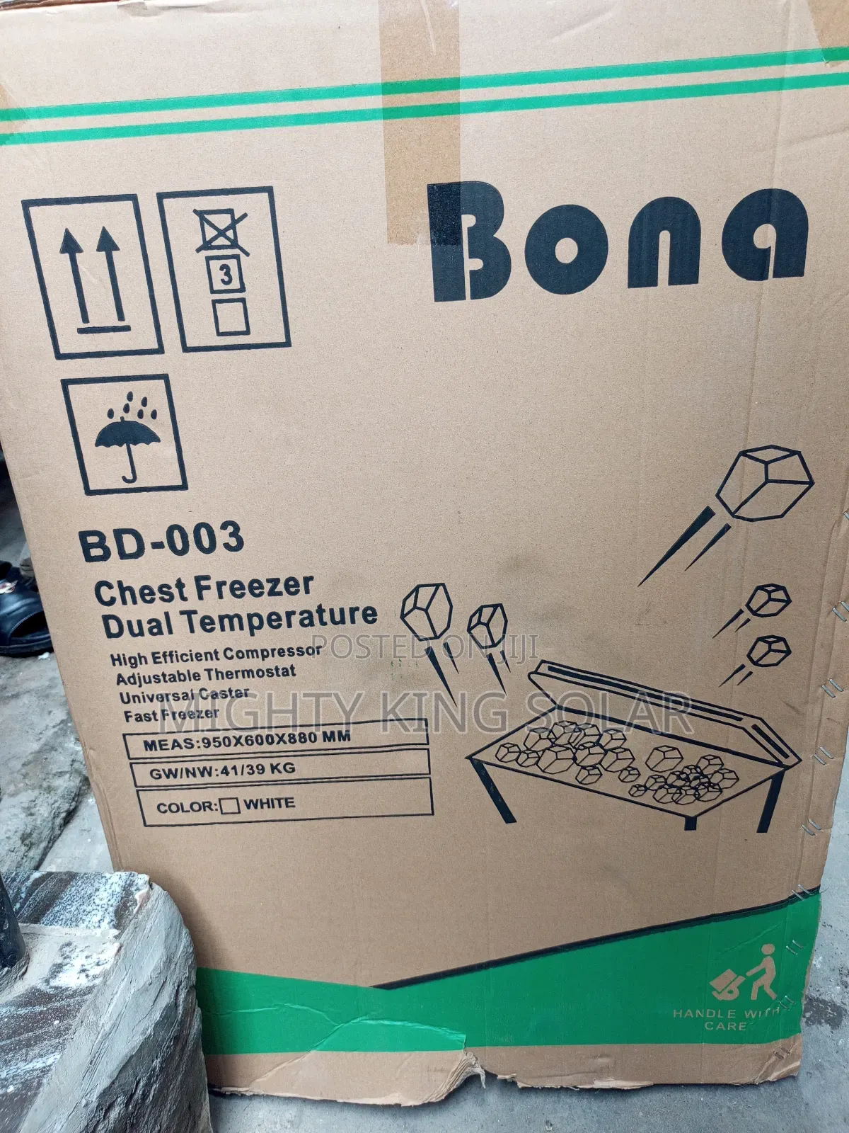 Bona Solar Freezer 218 Liter