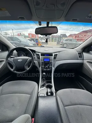 Hyundai Sonata SE Sedan FWD (2.4L 4cyl 6A) 2013 Blue