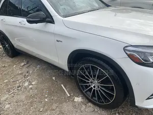 Mercedes-Benz GLC-Class 2017 White