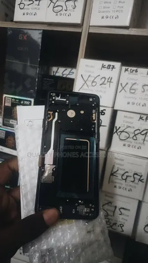 S10+ Screen Currently Available