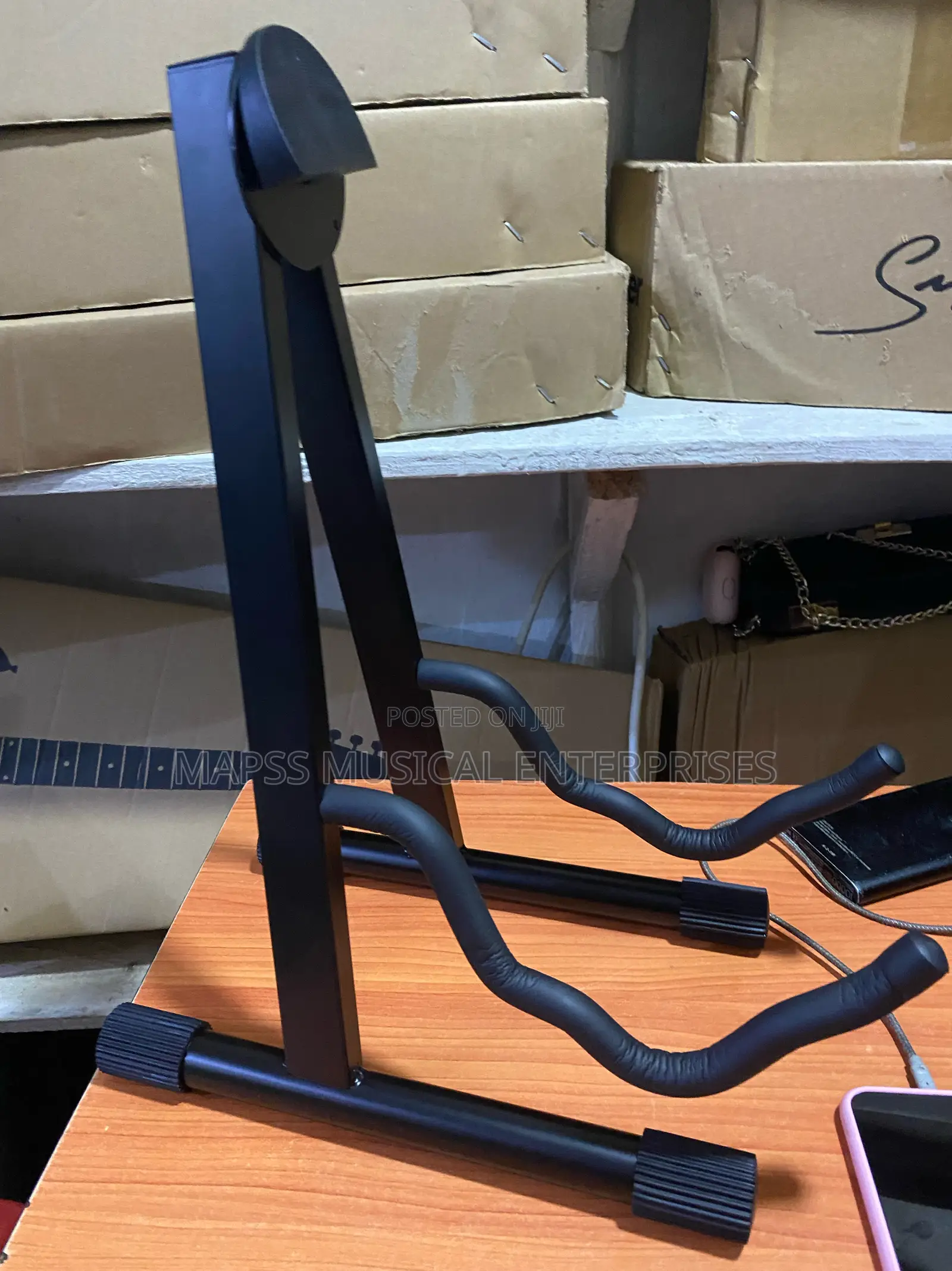 Guitar Stand