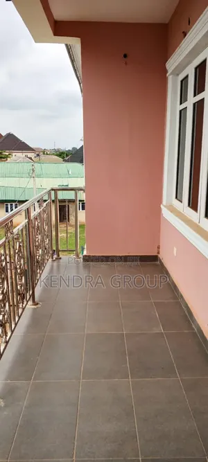 3bdrm Block of Flats in Elepe, Ijede / Ikorodu for rent
