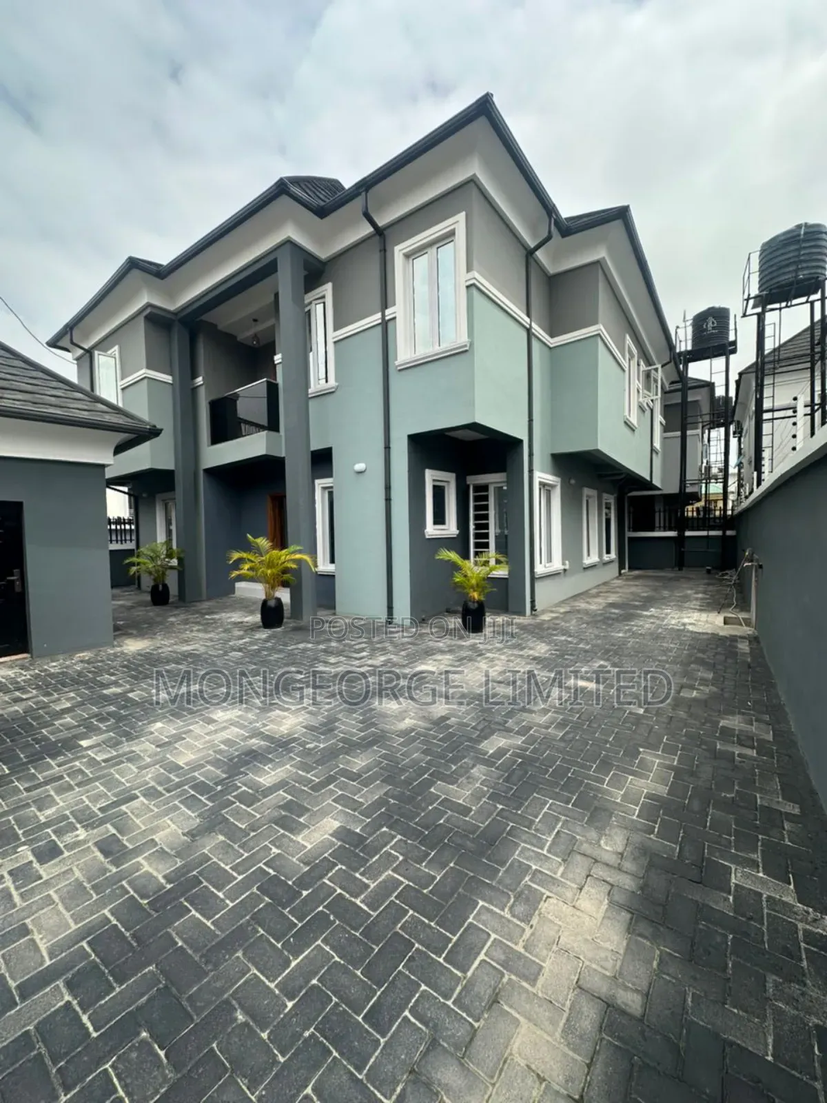 5bdrm Duplex in Ikate for sale