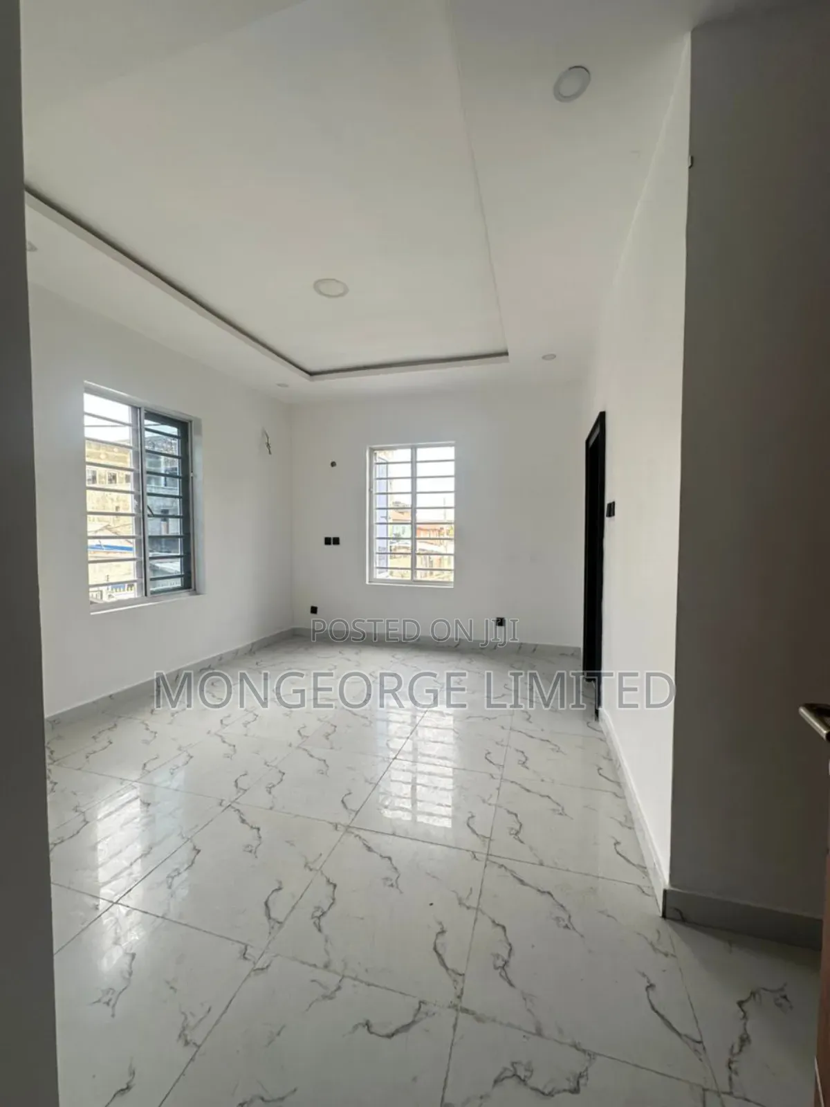5bdrm Duplex in Ikate for sale