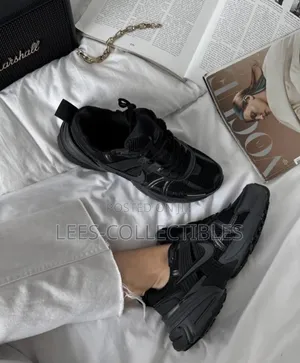 Quality Nike V2k Run Sneakers