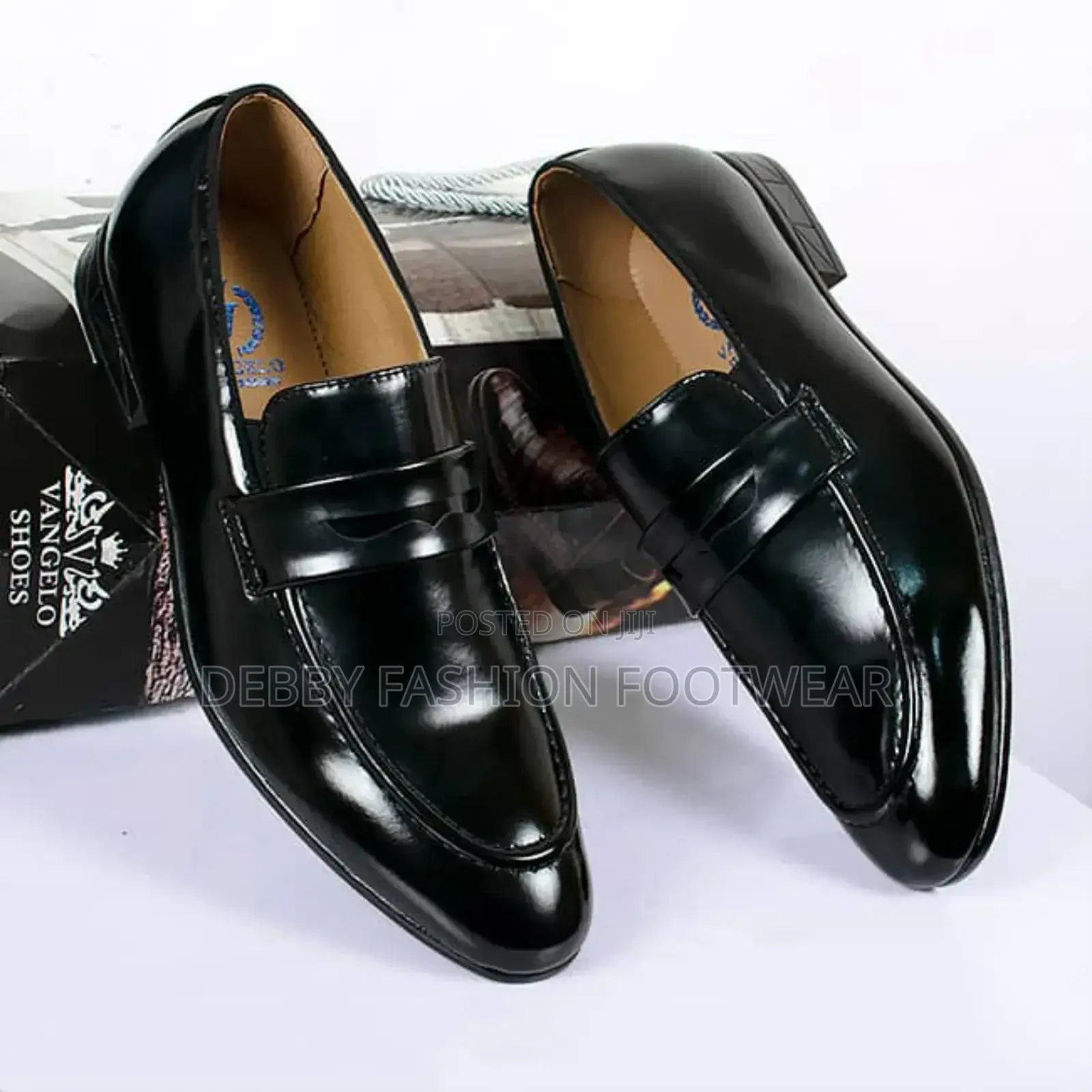 Luxury That Speaks Without Words
Vangelo Shoes