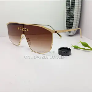 Louis Vuitton Golden Mask Eyewear