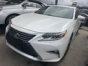Lexus ES 2017 White