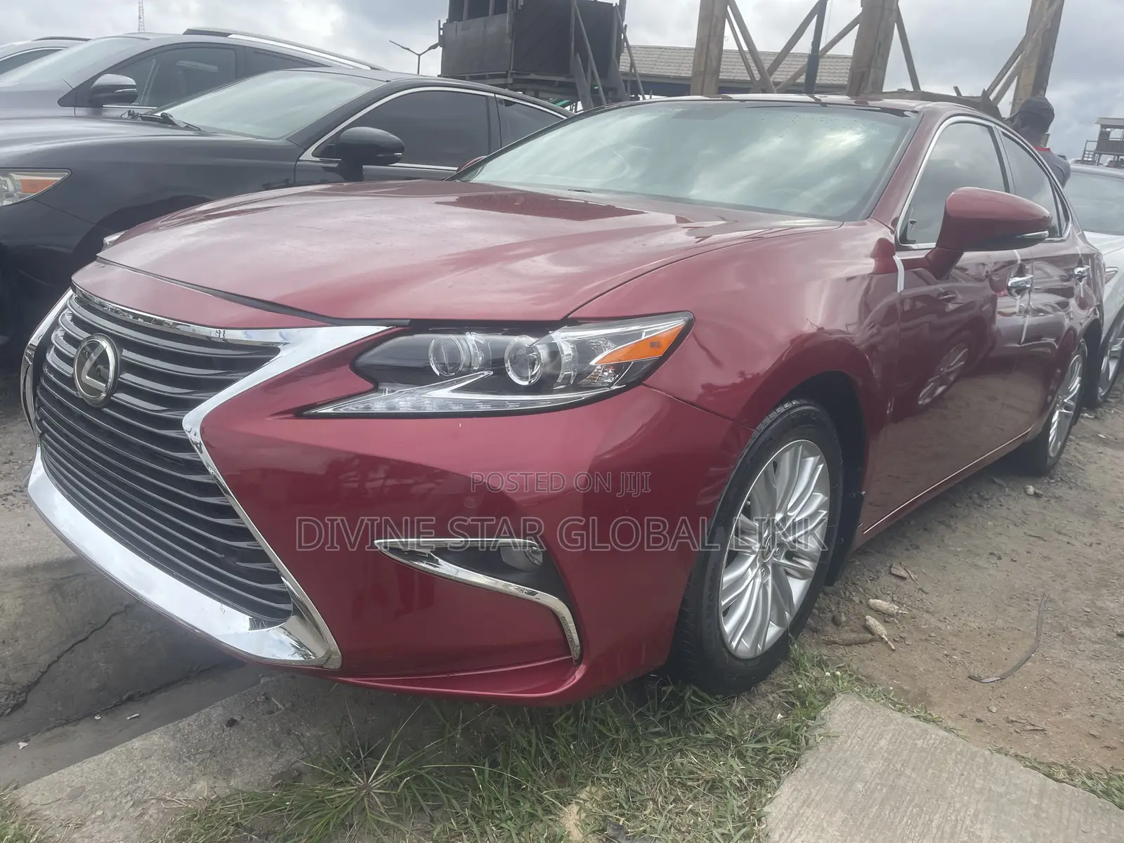 Lexus ES 2016 Red