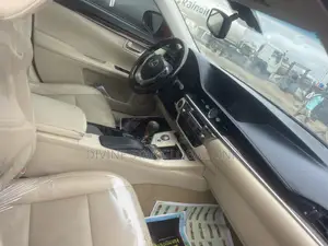 Lexus ES 2016 Red