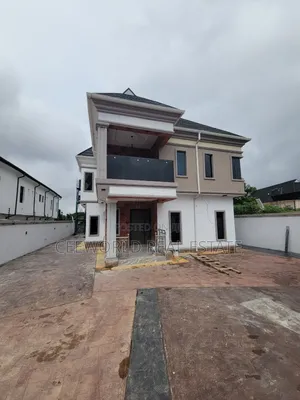 4bdrm Duplex in Carlton Gate Estate, Akobo for rent