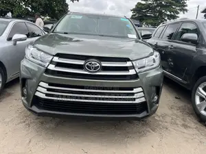 Toyota Highlander 2015 Green
