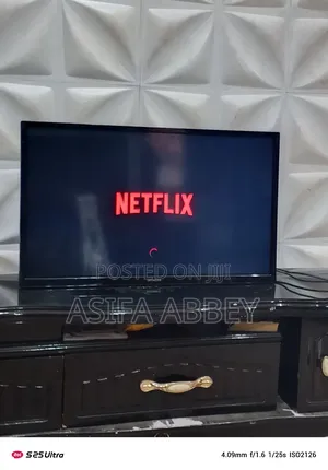 Hitachi 32 Inches Smart Tv