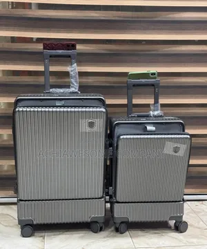 Set Of 2 Luggage With Laptop Space And Usb Port