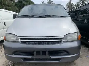 Toyota HiAce 2005 Grey