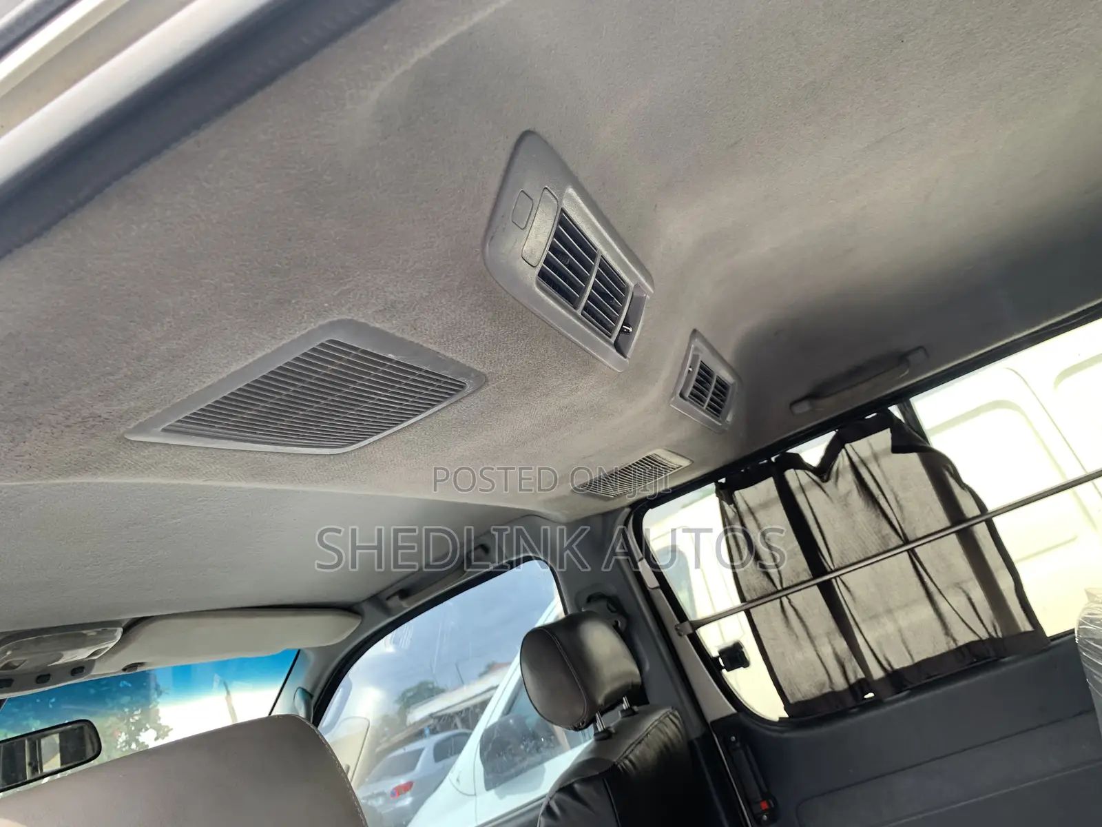 Toyota HiAce 2005 Grey