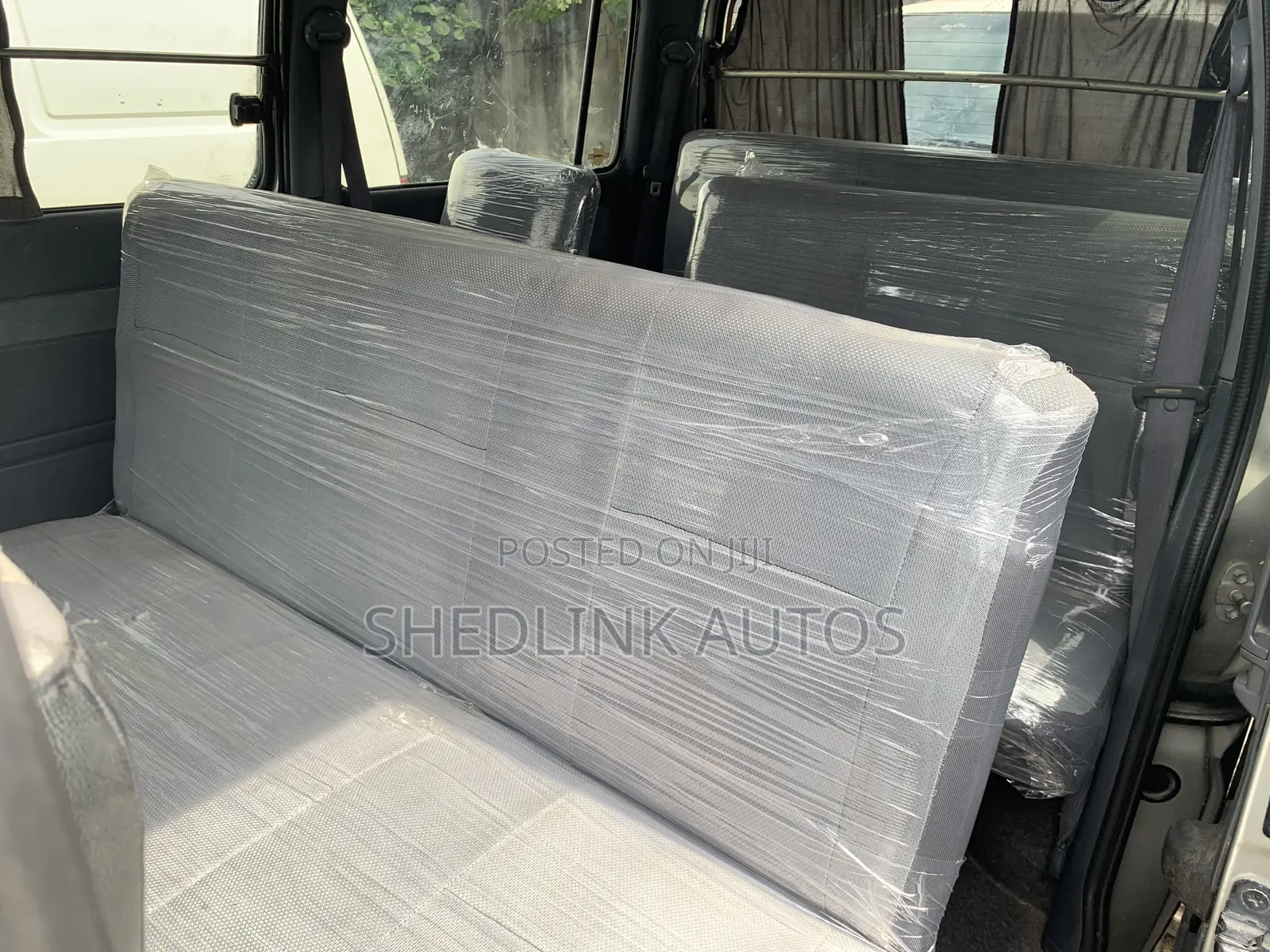 Toyota HiAce 2005 Grey