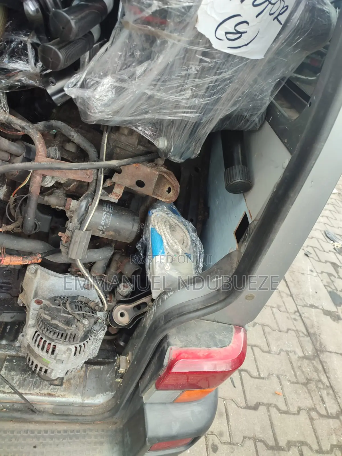 Bus, Volkswagen 4cyclinder, Petrol Engine